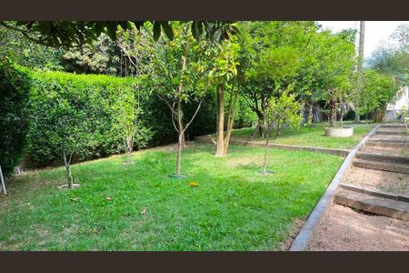 Casa à venda com 140m², 3 quartos e 4 vagas