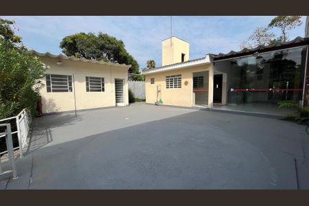 Casa à venda com 140m², 3 quartos e 4 vagas