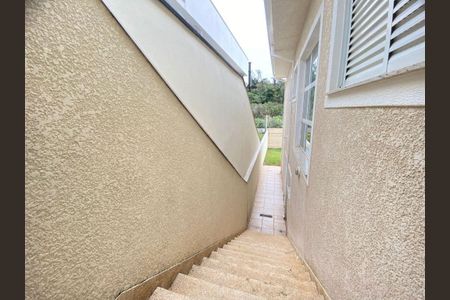 Casa à venda com 253m², 3 quartos e 4 vagas
