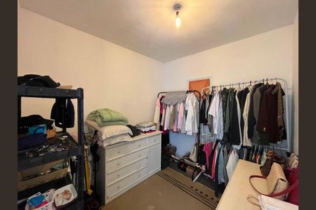 Casa à venda com 242m², 3 quartos e 2 vagas