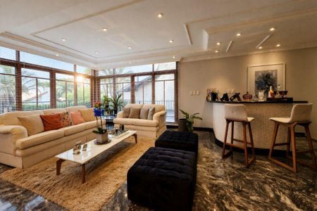 Casa à venda com 4 quartos, 350m² em Loteamento Residencial Fazenda Sao Jose, Valinhos