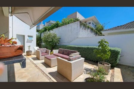 Casa à venda com 3 quartos, 218m² em Jardim Nova Suica, Valinhos
