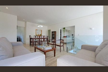 Casa à venda com 3 quartos, 218m² em Jardim Nova Suica, Valinhos