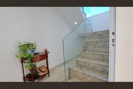 Casa à venda com 218m², 3 quartos e 5 vagas
