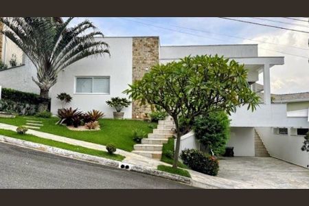 Casa à venda com 218m², 3 quartos e 5 vagas