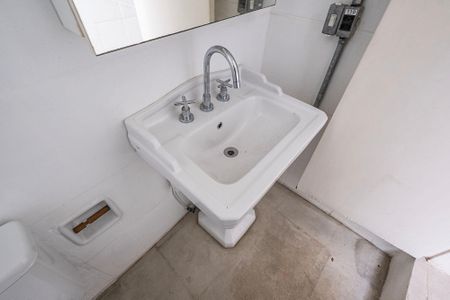 Casa para alugar com 65m², 1 quarto e sem vaga Casa para alugar com 65m², 1 quarto e sem vagaBanheiro