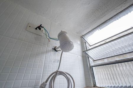 Banheiro de casa para alugar com 1 quarto, 65m² em Vila Madalena, São Paulo
