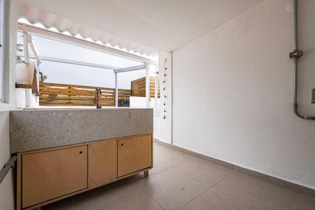 Casa para alugar com 65m², 1 quarto e sem vaga Casa para alugar com 65m², 1 quarto e sem vagaQuintal