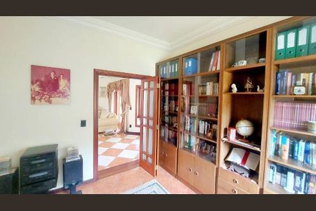 Casa à venda com 398m², 4 quartos e 4 vagas