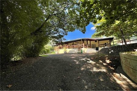 Casa à venda com 398m², 4 quartos e 4 vagas