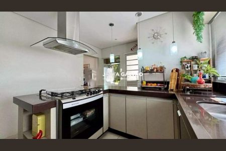Casa de Condomínio à venda com 4 quartos, 319m² em Colina dos Pinheiros, Valinhos
