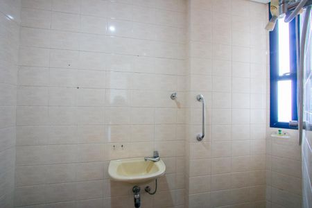 Apartamento à venda com 260m², 4 quartos e 4 vagas Apartamento à venda com 260m², 4 quartos e 4 vagasBanheiro de serviço