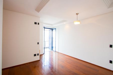Apartamento à venda com 260m², 4 quartos e 4 vagas Apartamento à venda com 260m², 4 quartos e 4 vagasQuarto 1 - Suíte