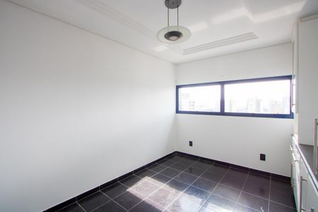 Apartamento à venda com 260m², 4 quartos e 4 vagas Apartamento à venda com 260m², 4 quartos e 4 vagasCopa