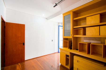 Apartamento à venda com 260m², 4 quartos e 4 vagas Apartamento à venda com 260m², 4 quartos e 4 vagasQuarto 3 - Suíte