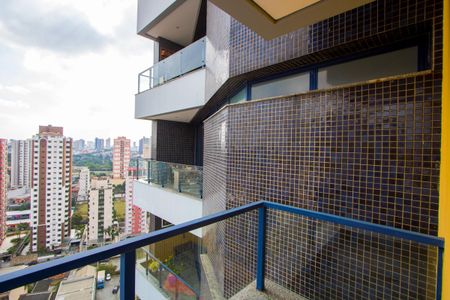 Apartamento à venda com 260m², 4 quartos e 4 vagas Apartamento à venda com 260m², 4 quartos e 4 vagasVaranda do quarto 2
