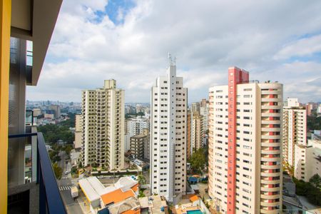 Apartamento à venda com 260m², 4 quartos e 4 vagas Apartamento à venda com 260m², 4 quartos e 4 vagasVaranda do quarto 3