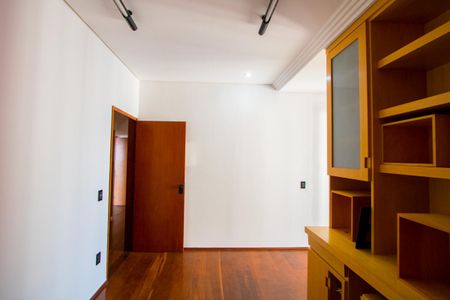 Apartamento à venda com 260m², 4 quartos e 4 vagas Apartamento à venda com 260m², 4 quartos e 4 vagasQuarto 3 - Suíte