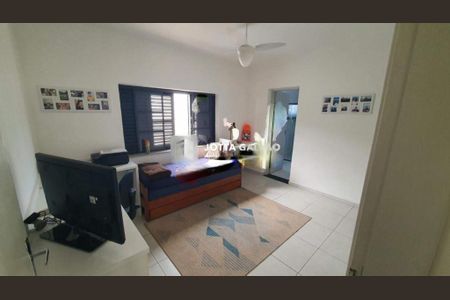 Casa à venda com 297m², 4 quartos e 5 vagas