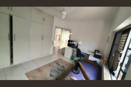 Casa à venda com 3 quartos, 297m² em Vila Embare, Valinhos