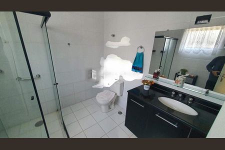 Casa à venda com 297m², 4 quartos e 5 vagas