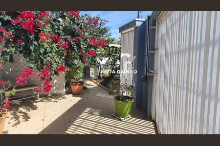Casa à venda com 297m², 4 quartos e 5 vagas