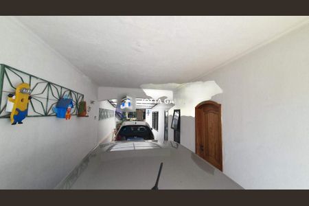 Casa à venda com 297m², 4 quartos e 5 vagas