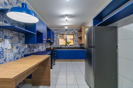Apartamento para alugar com 177m², 3 quartos e 3 vagas Apartamento para alugar com 177m², 3 quartos e 3 vagasCozinha