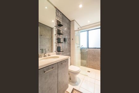 Apartamento para alugar com 177m², 3 quartos e 3 vagas Apartamento para alugar com 177m², 3 quartos e 3 vagasBanheiro Social