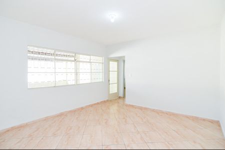Casa para alugar com 250m², 3 quartos e 4 vagasSala