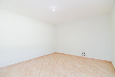 Casa para alugar com 250m², 3 quartos e 4 vagasSala