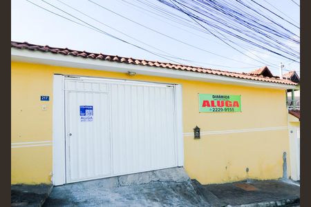 Casa para alugar com 250m², 3 quartos e 4 vagasFachada