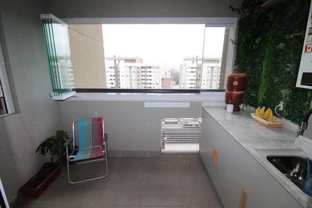Apartamento para alugar com 65m², 2 quartos e 1 vagaÁrea de Serviço