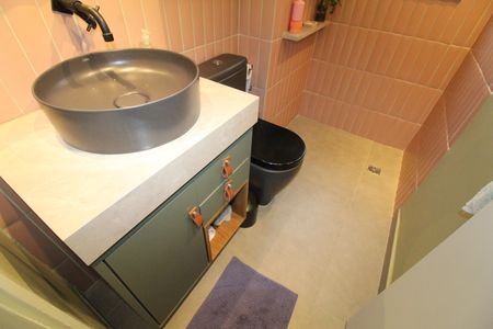 Apartamento para alugar com 65m², 2 quartos e 1 vagaBanheiro
