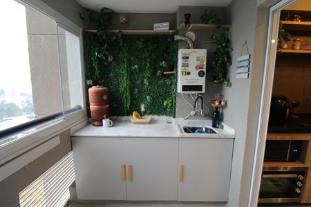 Apartamento para alugar com 65m², 2 quartos e 1 vagaÁrea de Serviço