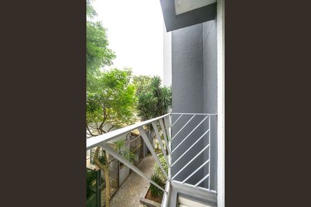 Apartamento à venda com 65m², 3 quartos e 1 vaga Apartamento à venda com 65m², 3 quartos e 1 vagaVaranda