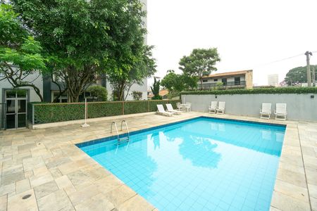 Apartamento à venda com 65m², 3 quartos e 1 vaga Apartamento à venda com 65m², 3 quartos e 1 vagaPiscina