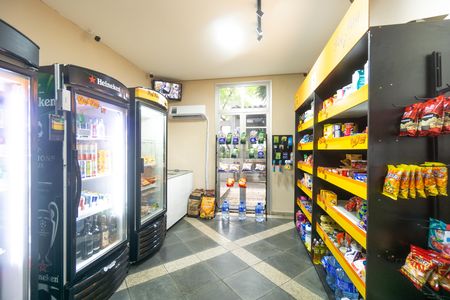 Apartamento à venda com 65m², 3 quartos e 1 vaga Apartamento à venda com 65m², 3 quartos e 1 vagaMercado