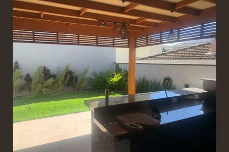 Casa de condomínio à venda com 160m², 3 quartos e 2 vagas