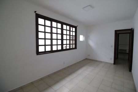 Casa à venda com 3 quartos, 250m² em Taquara, Rio de Janeiro