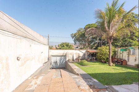 Casa para alugar com 320m², 2 quartos e 8 vagas Casa para alugar com 320m², 2 quartos e 8 vagasGaragem