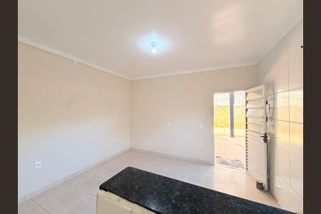 Casa para alugar com 70m², 2 quartos e 1 vagaSala