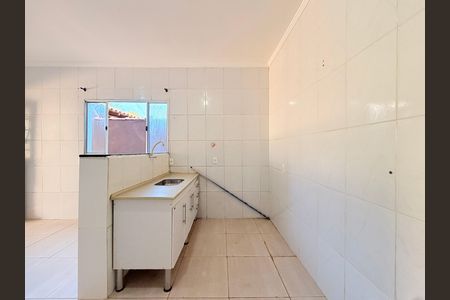 Casa para alugar com 70m², 2 quartos e 1 vagaCozinha