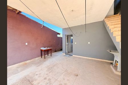 Casa para alugar com 70m², 2 quartos e 1 vagaÁrea de Serviço