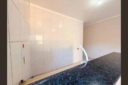 Casa para alugar com 70m², 2 quartos e 1 vagaCozinha