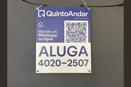 Casa para alugar com 70m², 2 quartos e 1 vagaPlaquinha instalada COD CEQH-23