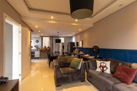 Casa de condomínio à venda com 134m², 3 quartos e 2 vagasSala