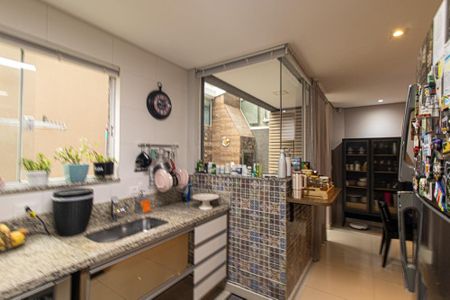 Casa de condomínio à venda com 134m², 3 quartos e 2 vagasCozinha