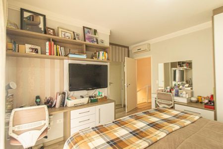 Casa de condomínio à venda com 134m², 3 quartos e 2 vagasQUarto 3 Suite