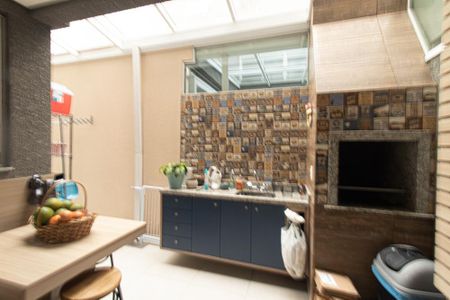 Casa de condomínio à venda com 134m², 3 quartos e 2 vagasÁrea de Serviço